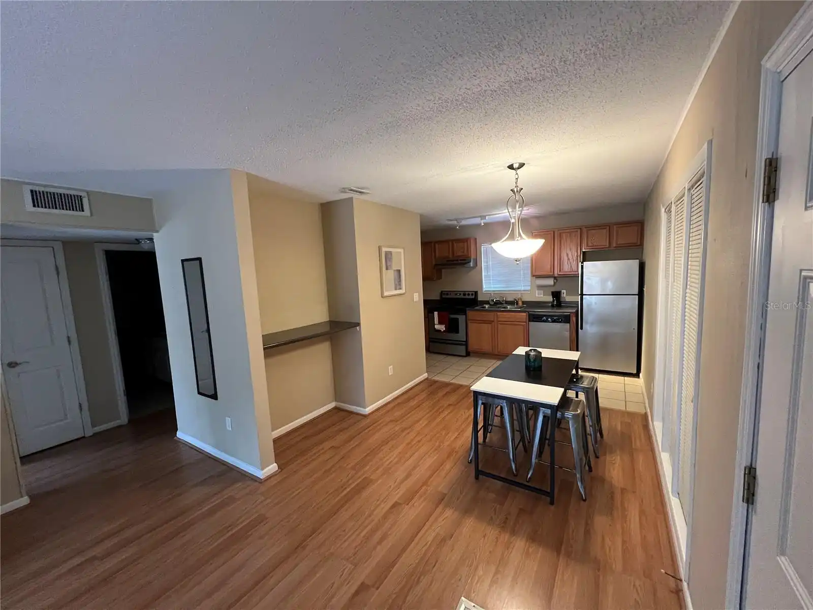 Listing Photo 5