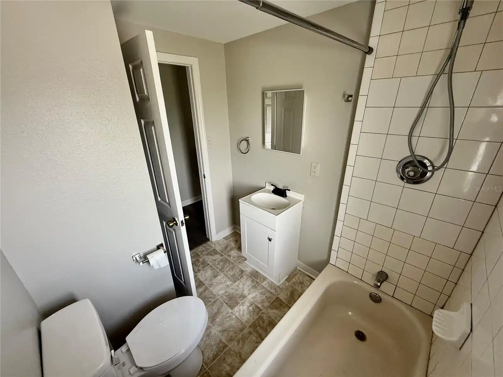 Listing Photo 7