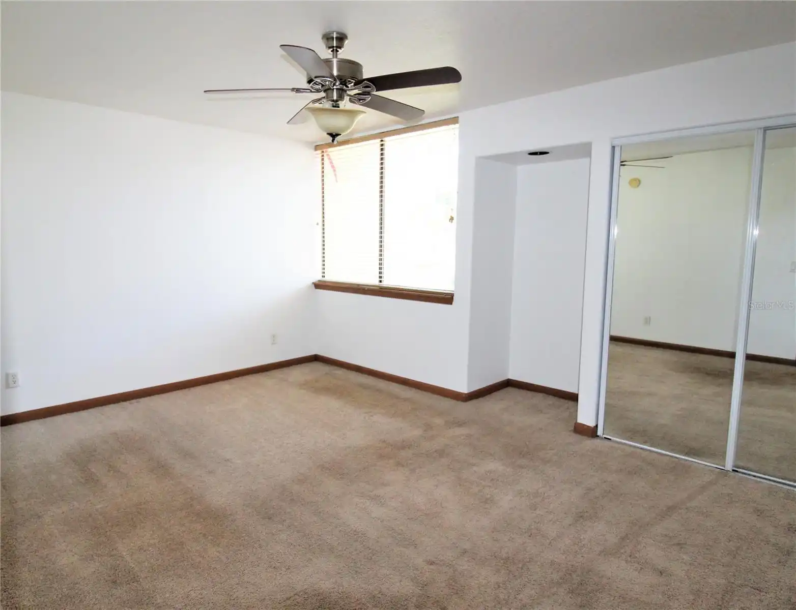 Listing Photo 6
