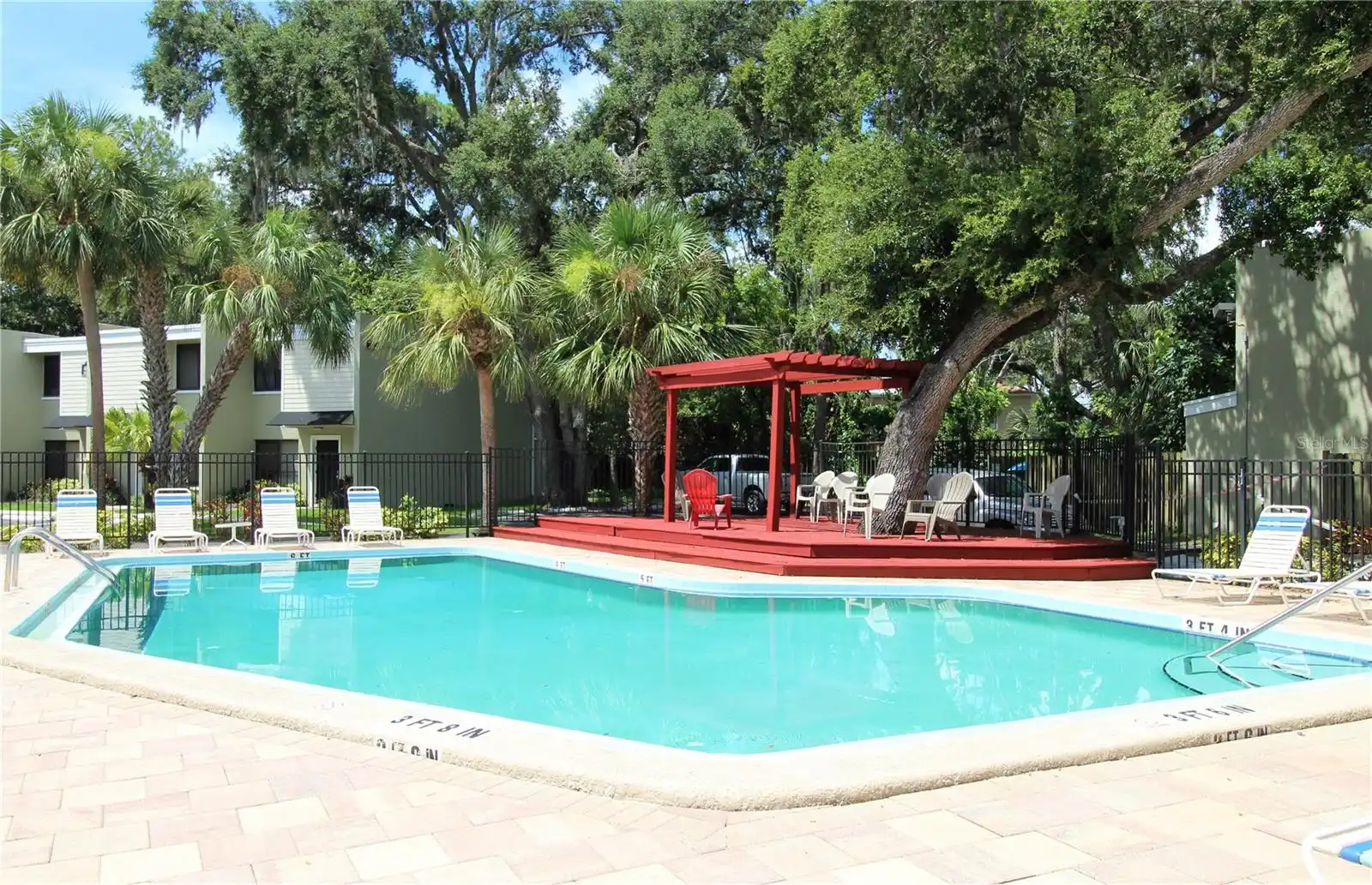 Listing Photo 12