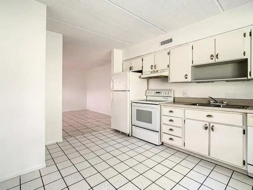 Listing Photo 8