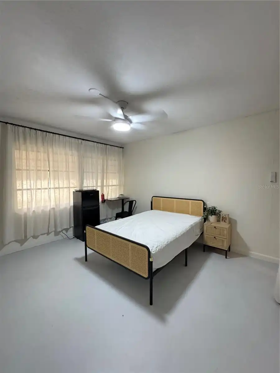 Listing Photo 17