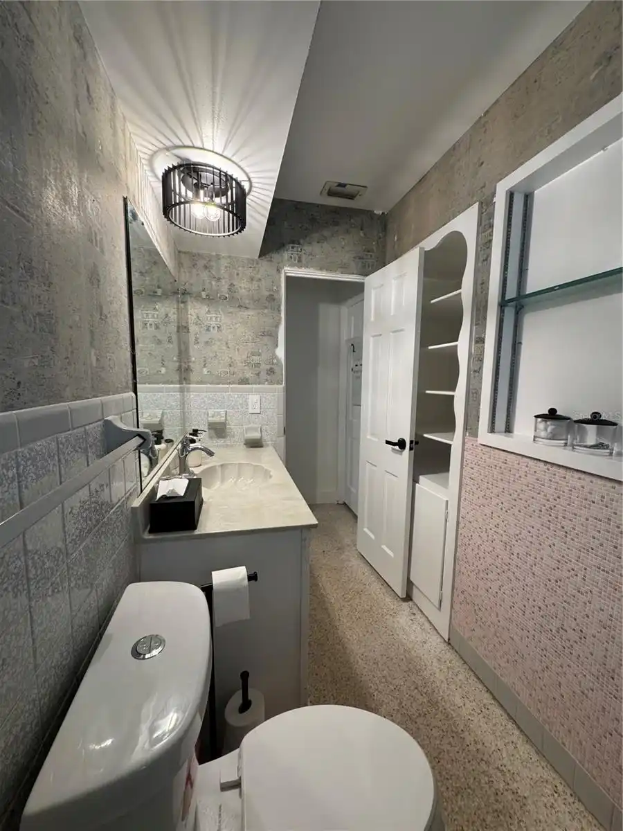 Listing Photo 8