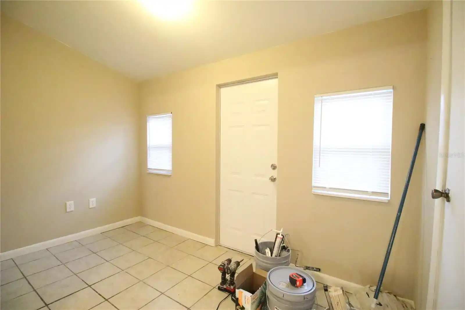 Listing Photo 12
