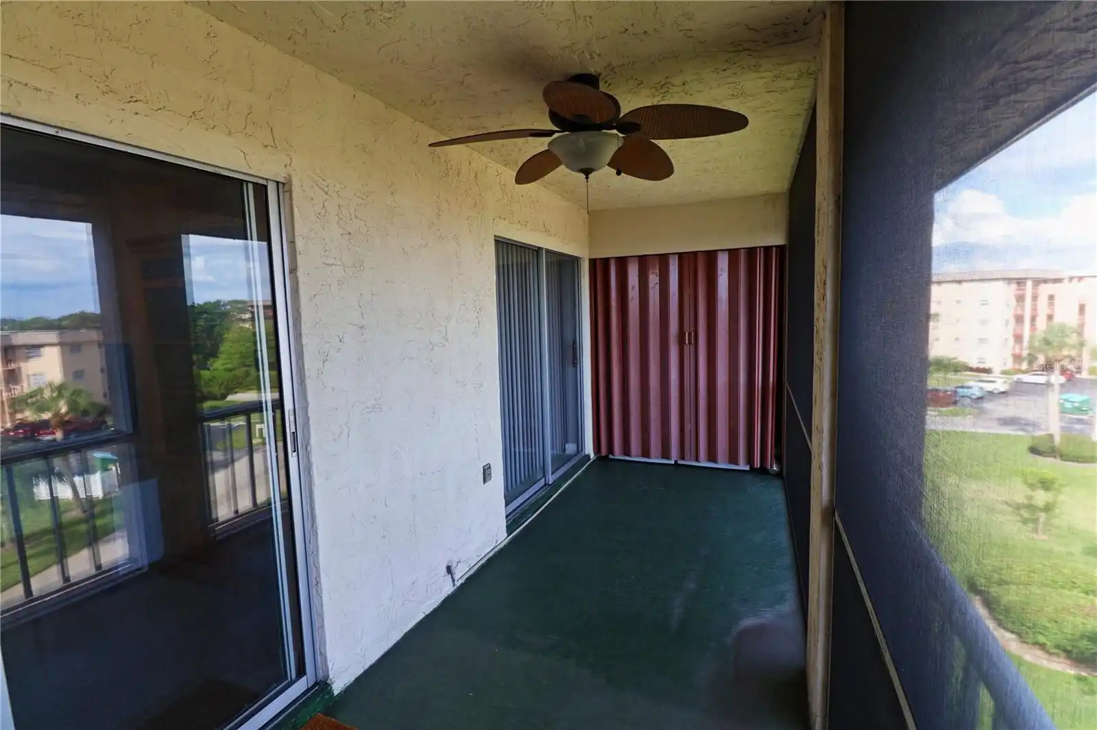 Listing Photo 11