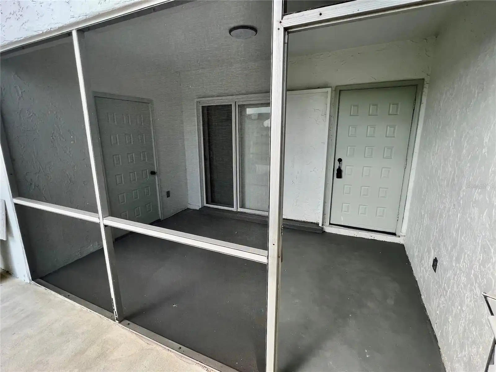 Listing Photo 8