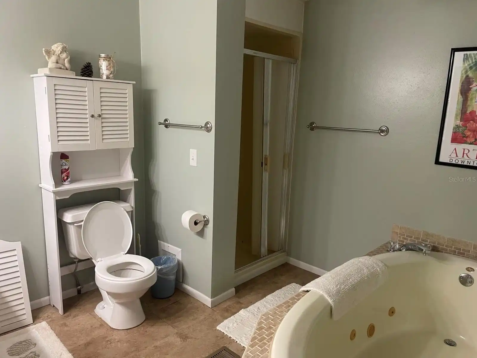 Listing Photo 7