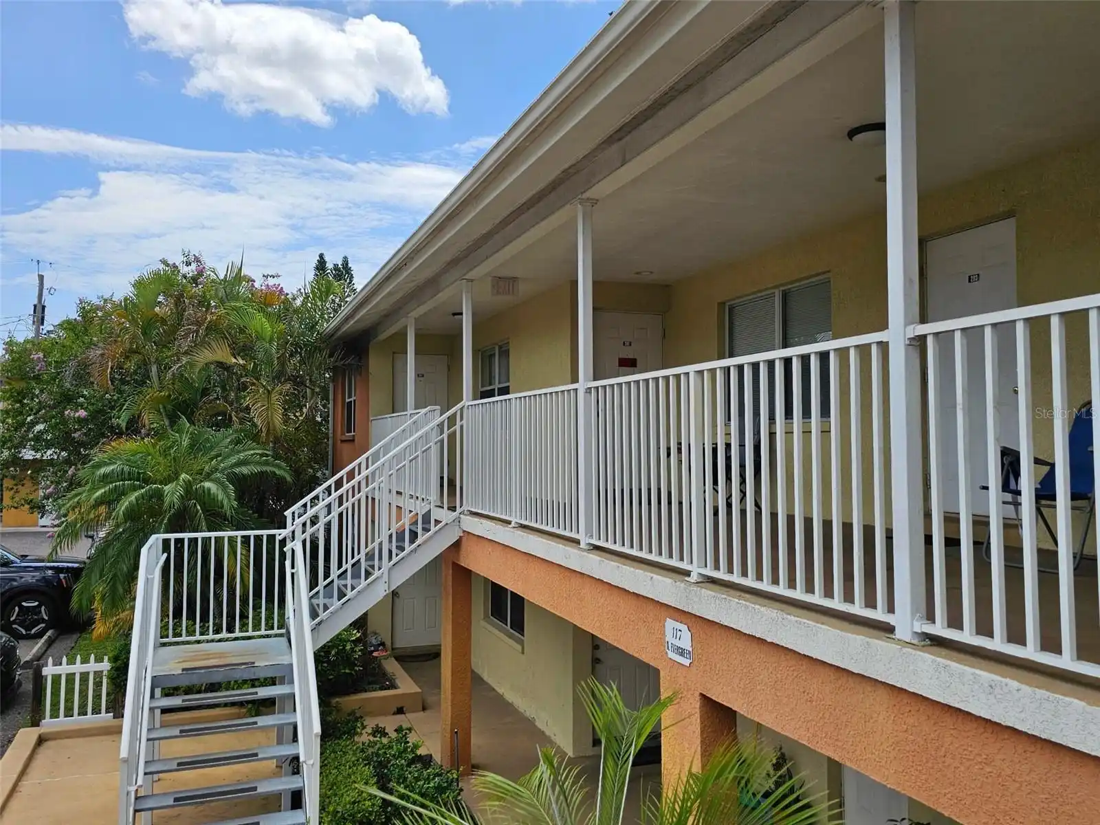 Listing Photo 12