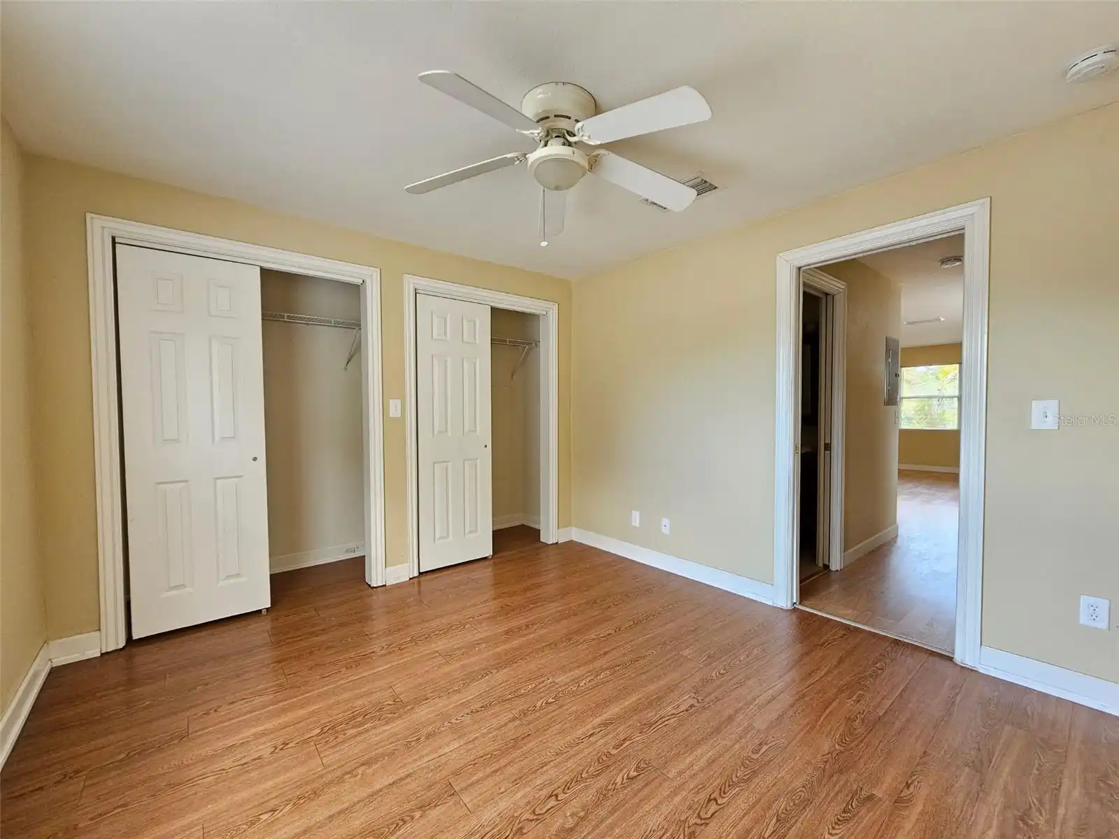 Listing Photo 8