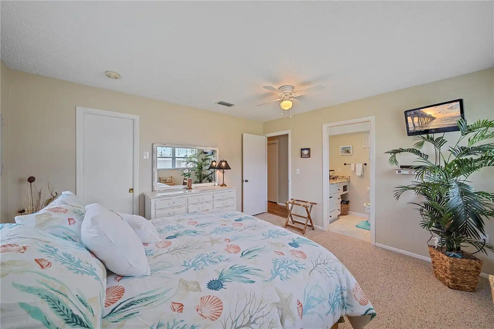 Listing Photo 14