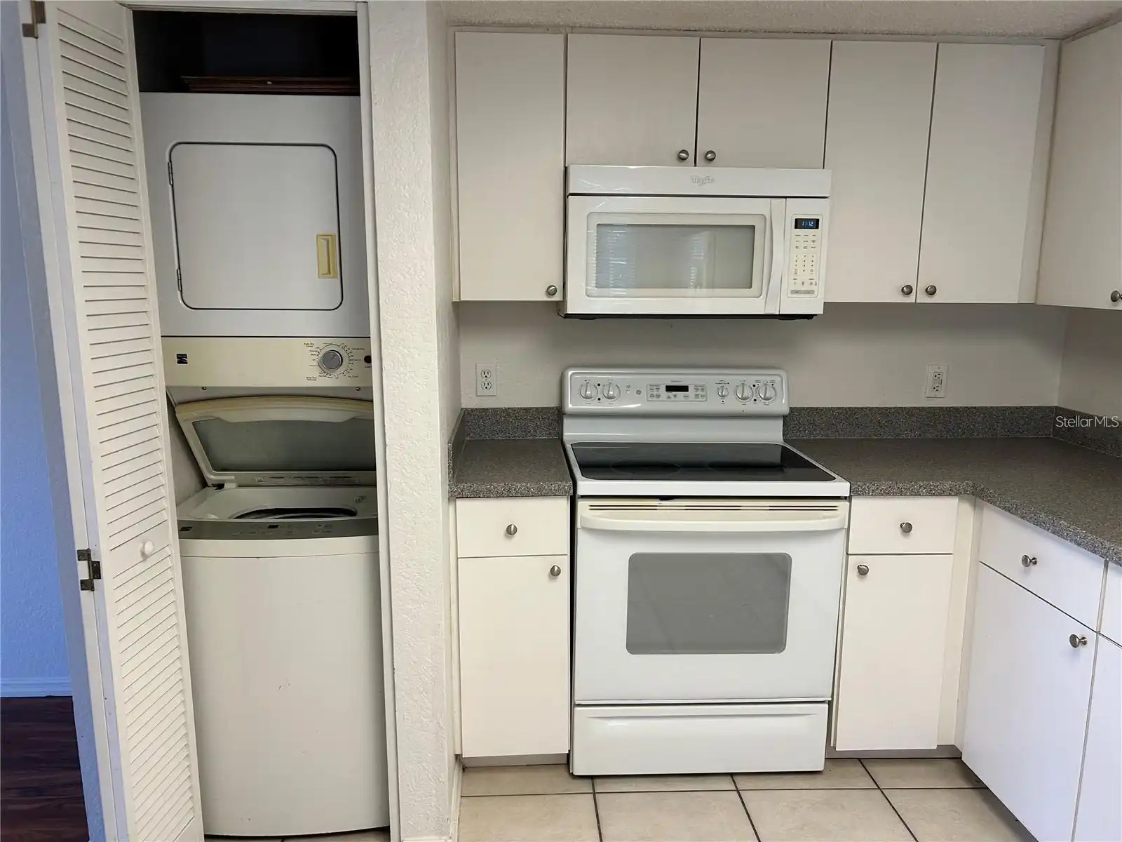 Listing Photo 11