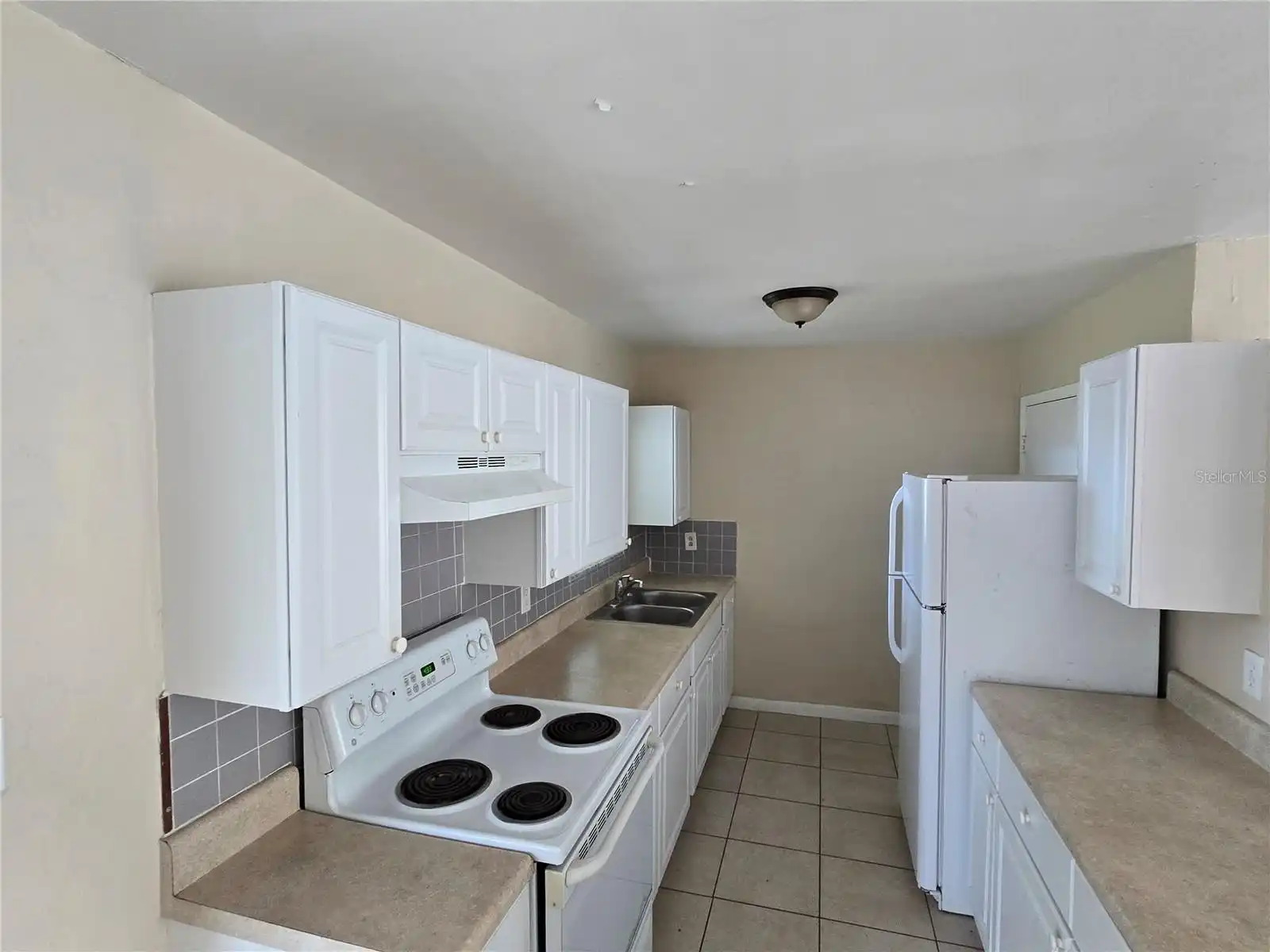 Listing Photo 10