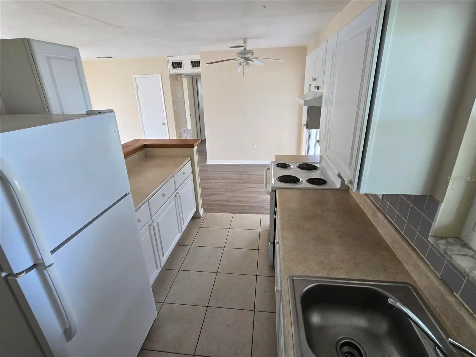 Listing Photo 12