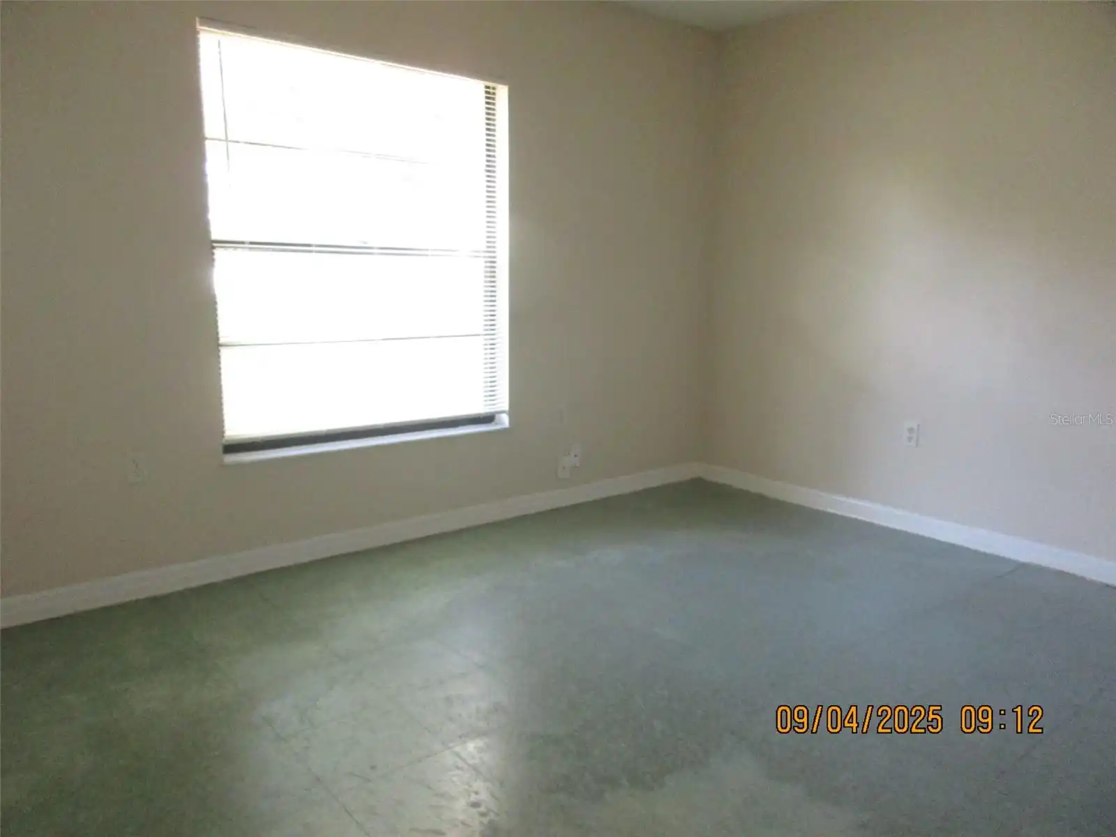 Listing Photo 14