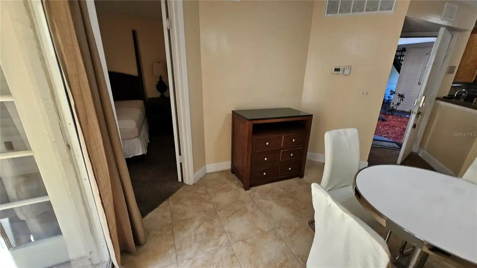 Listing Photo 8
