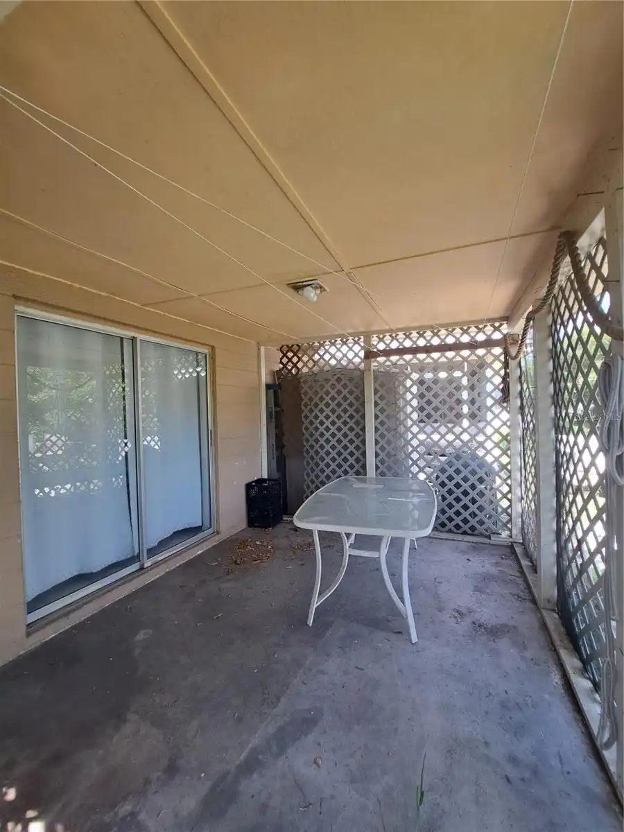 Listing Photo 11