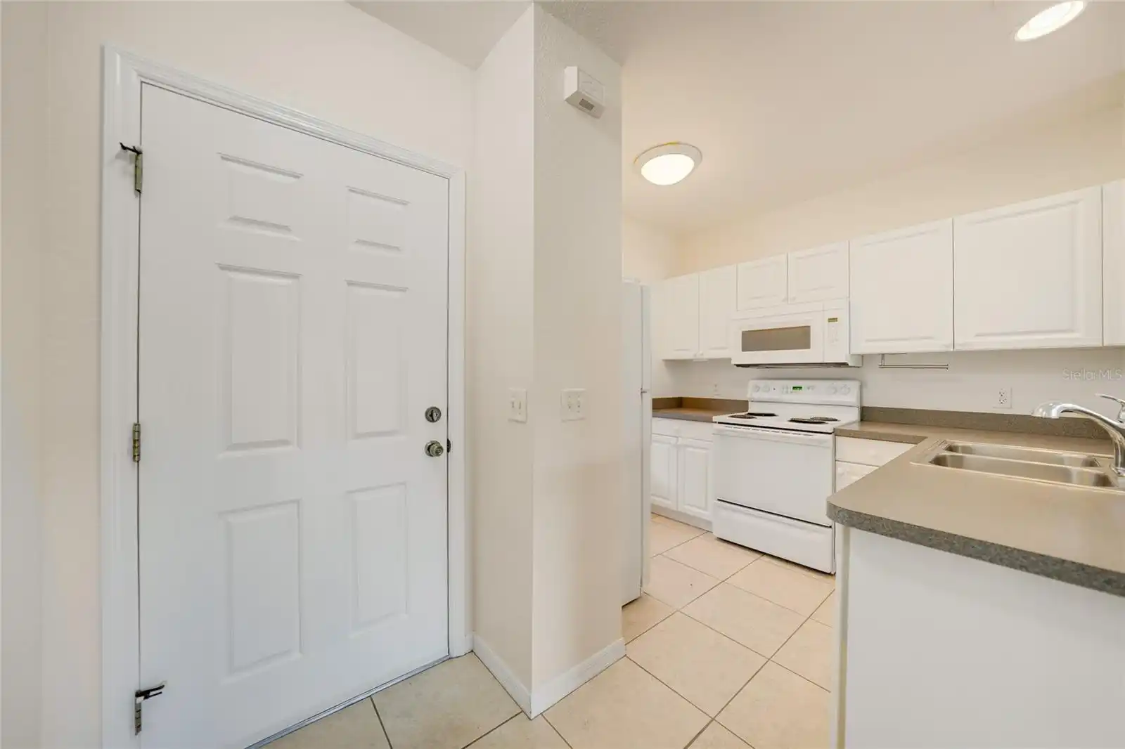 Listing Photo 8