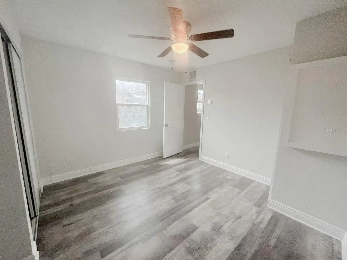 Listing Photo 9