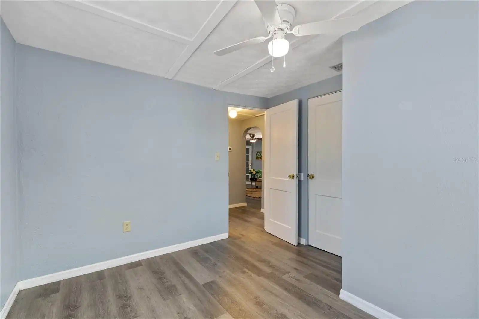 Listing Photo 17