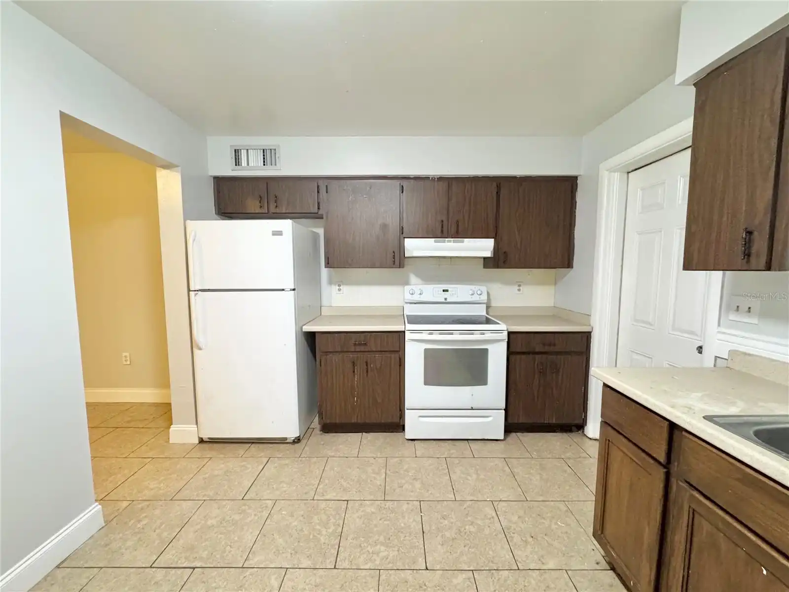 Listing Photo 7