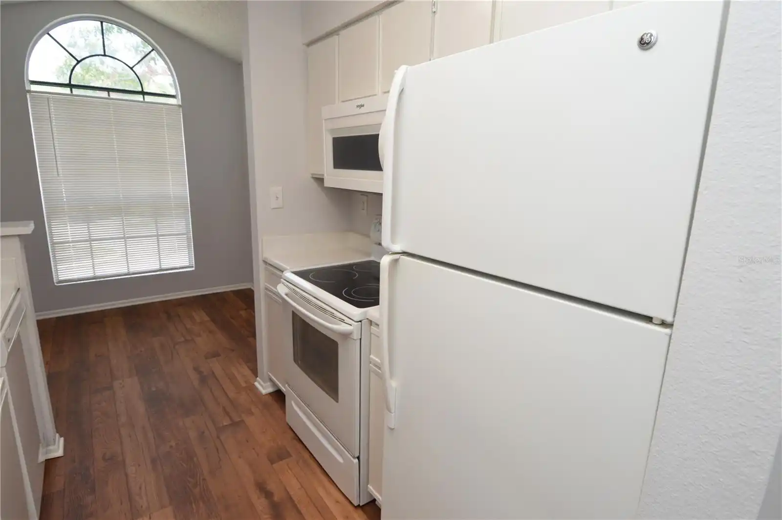 Listing Photo 9