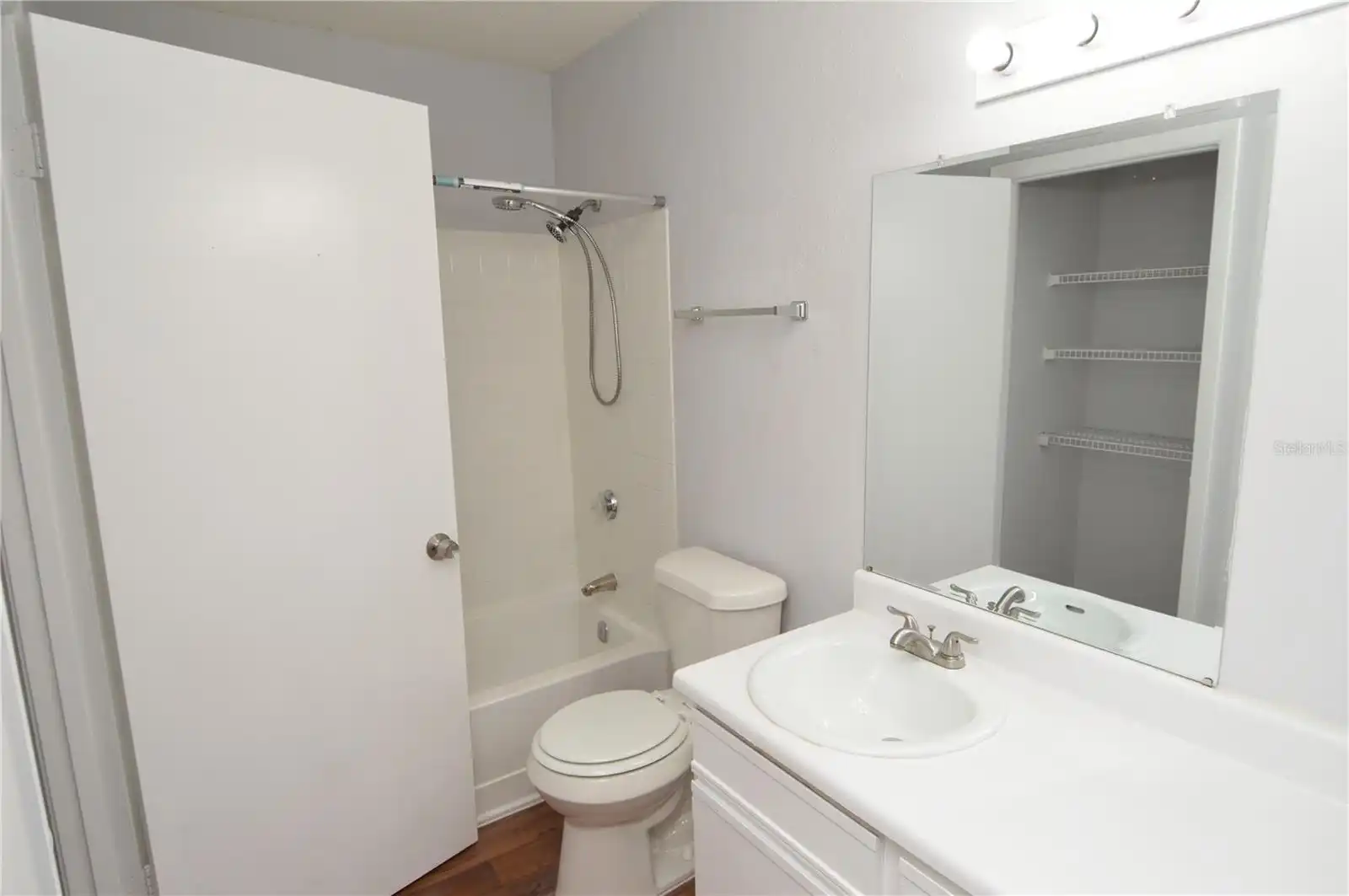 Listing Photo 33