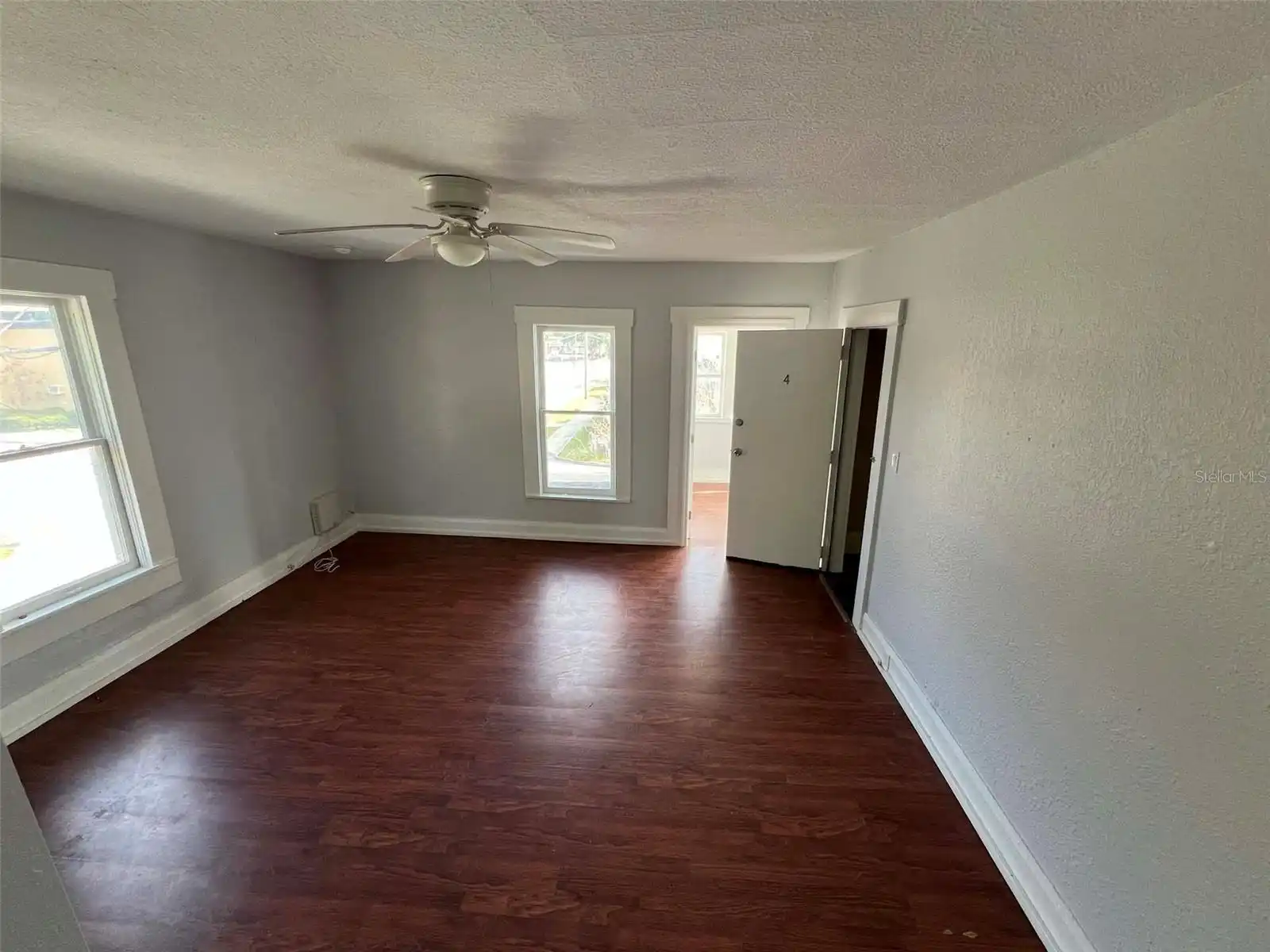 Listing Photo 9