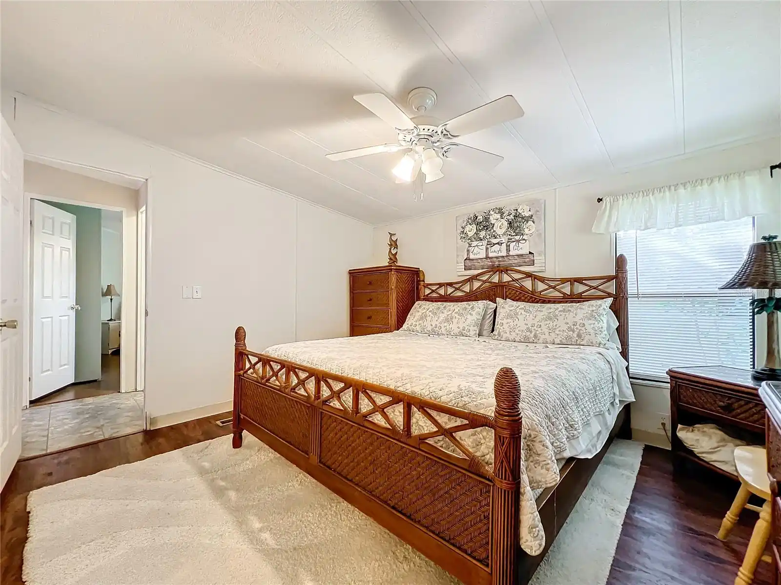 Listing Photo 24