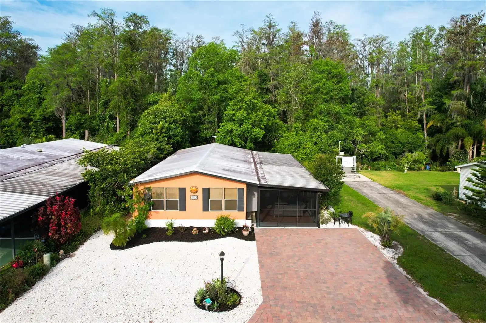 Listing Photo 32