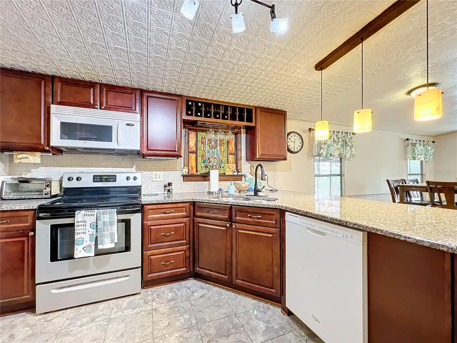 Listing Photo 15