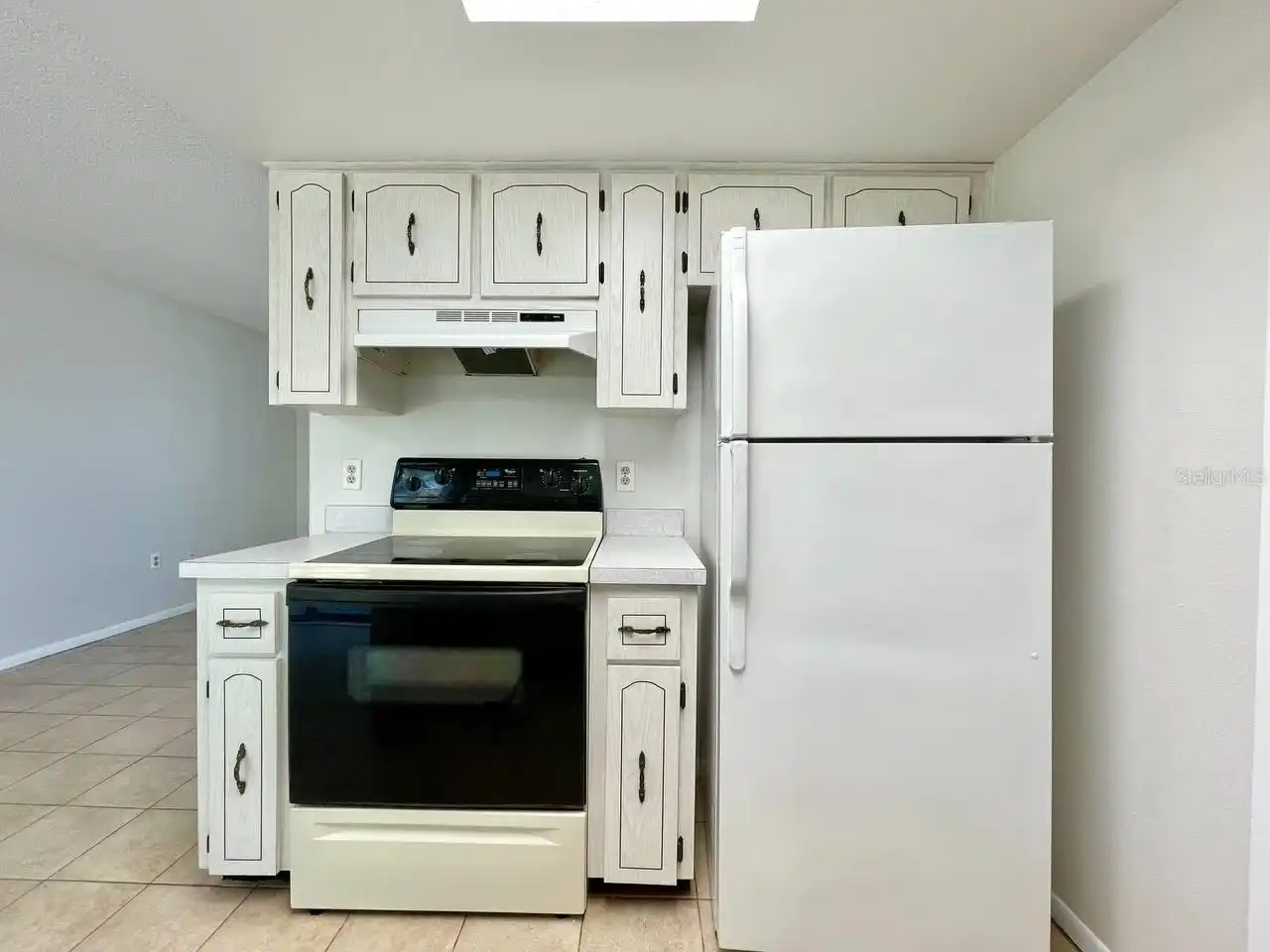 Listing Photo 10