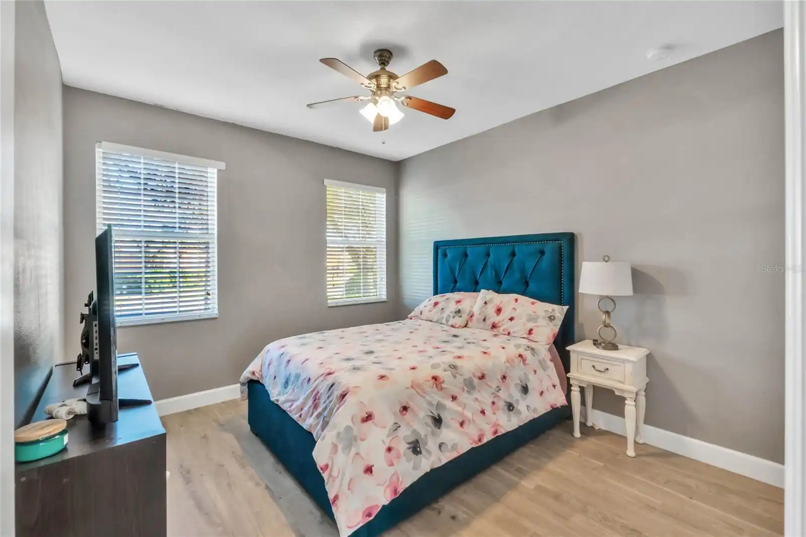 Listing Photo 9