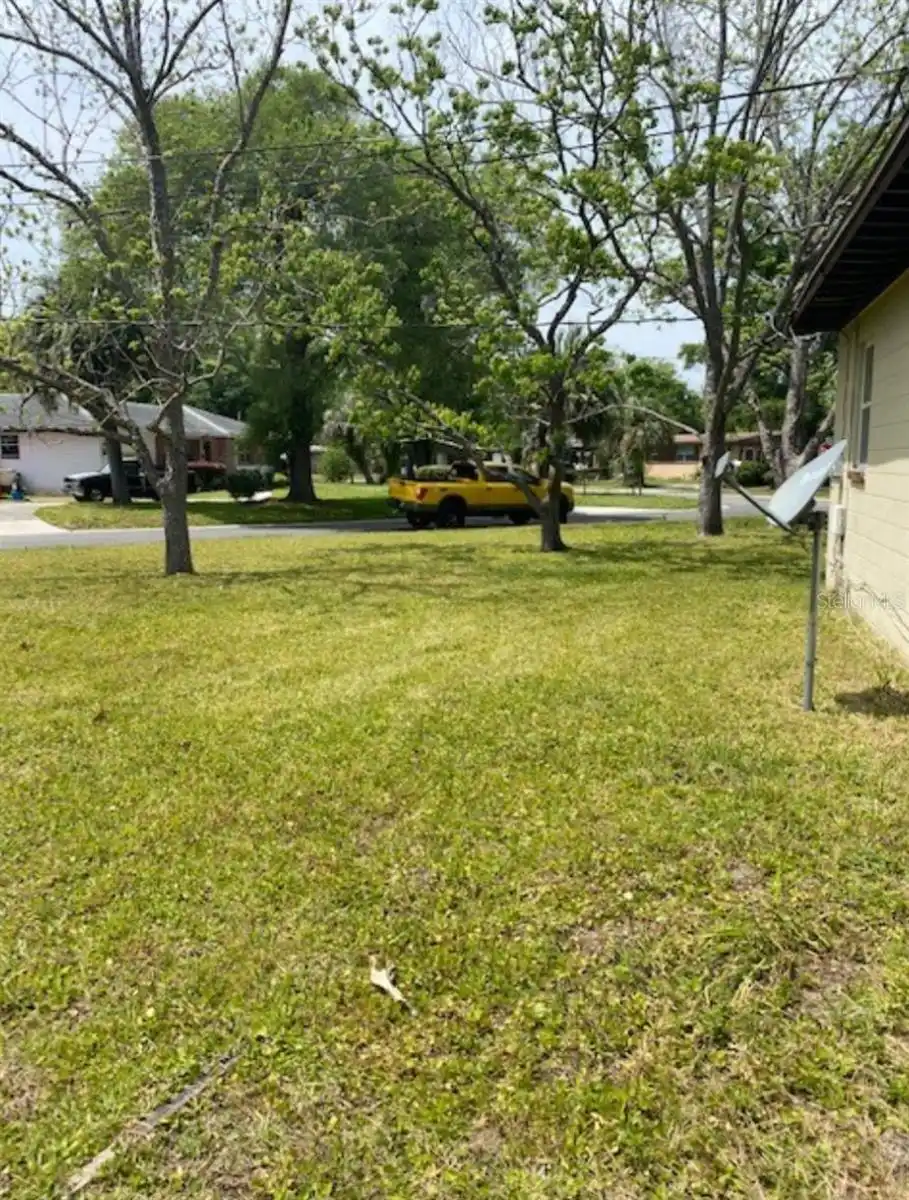 Listing Photo 10