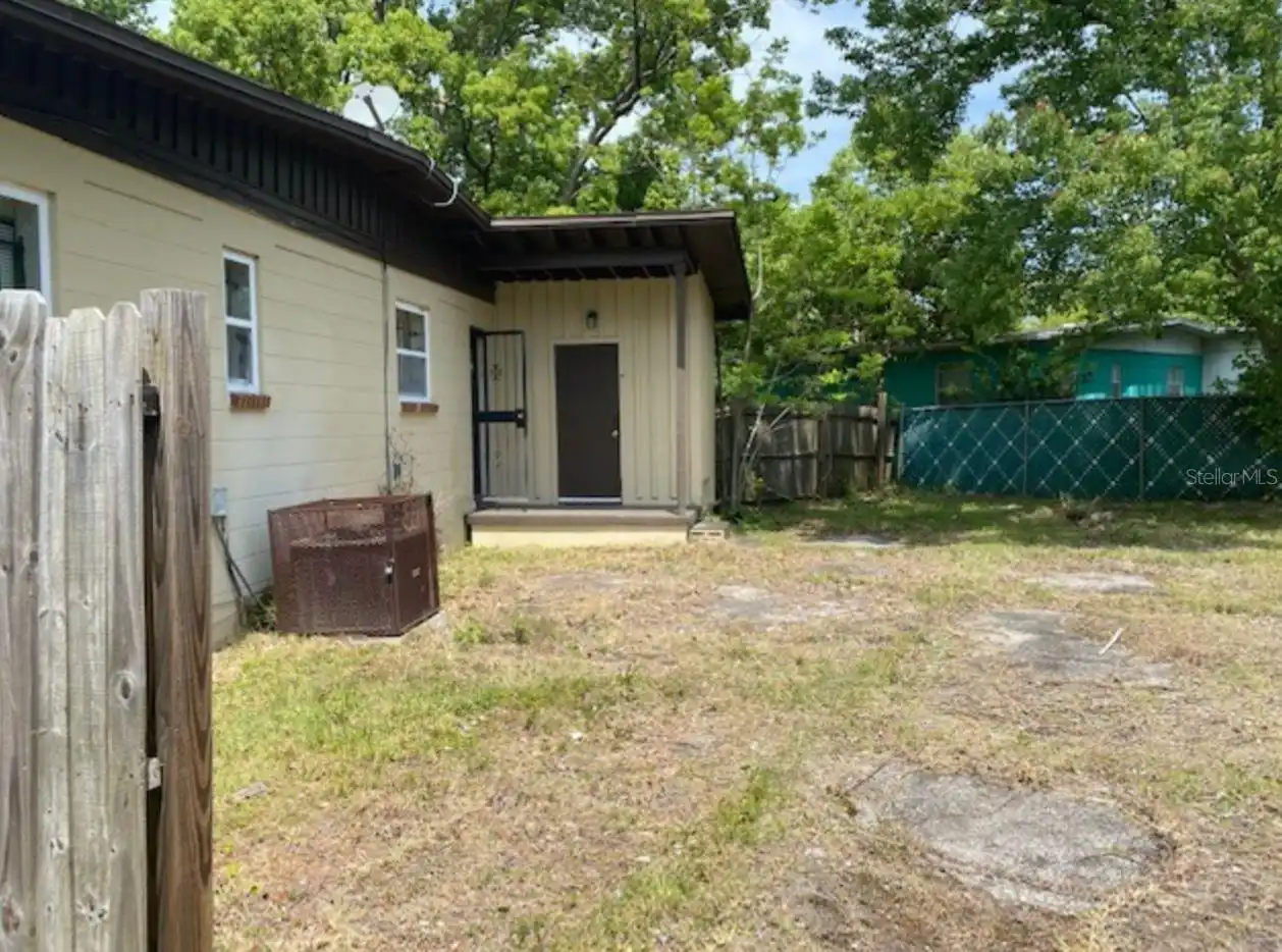 Listing Photo 11