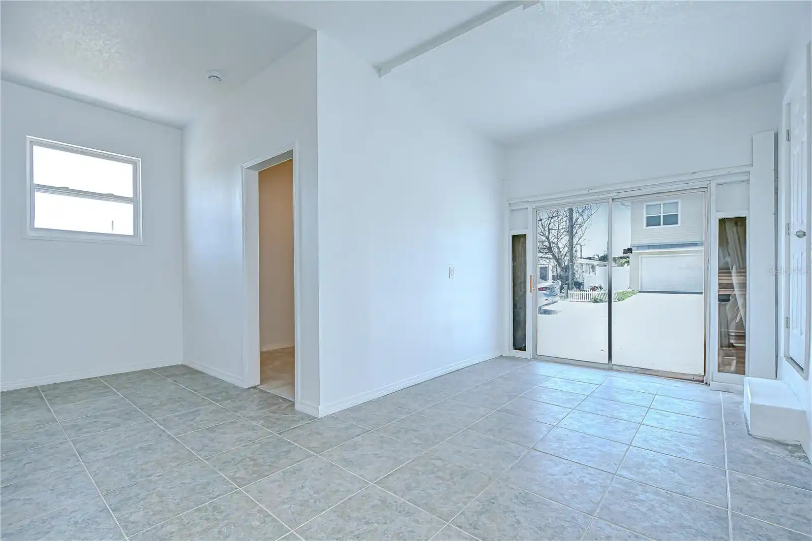 Listing Photo 8