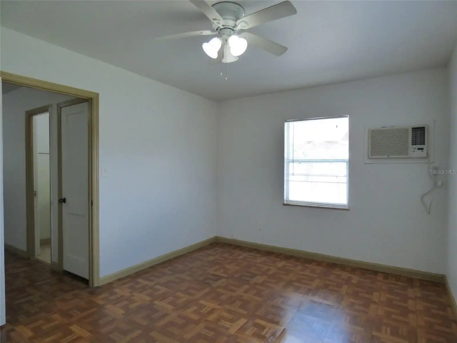 Listing Photo 7