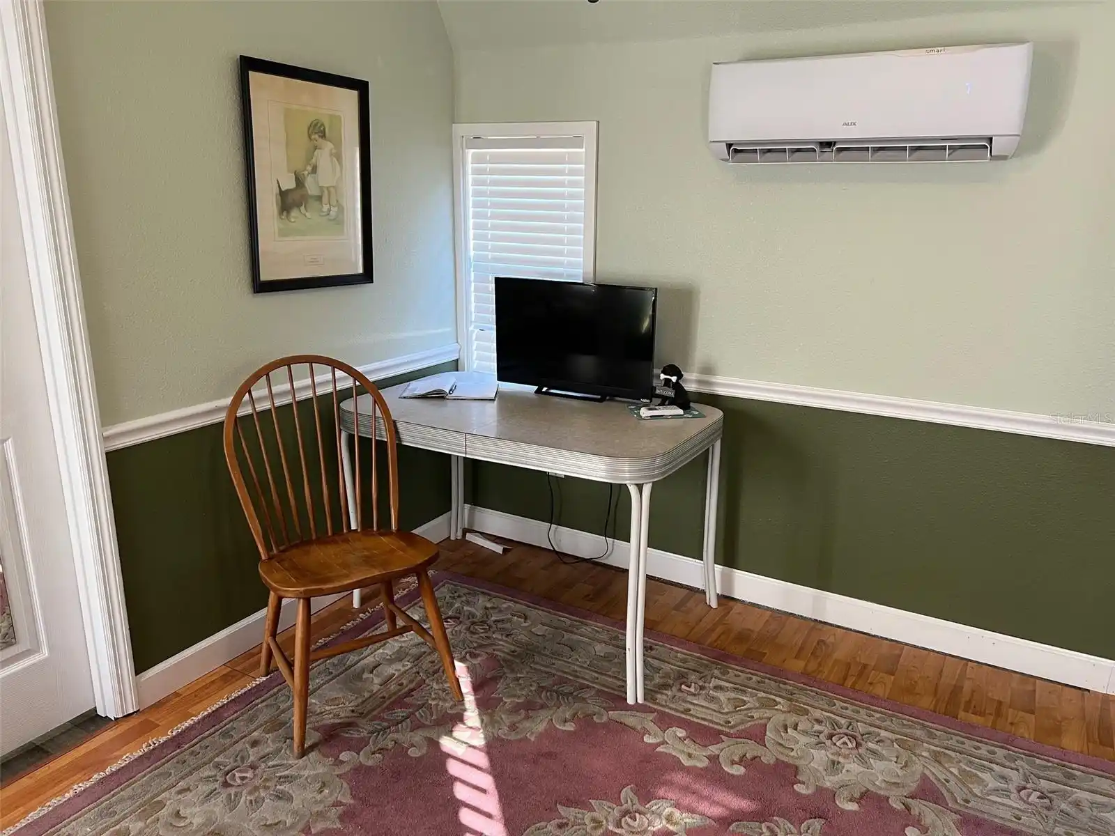 Listing Photo 8