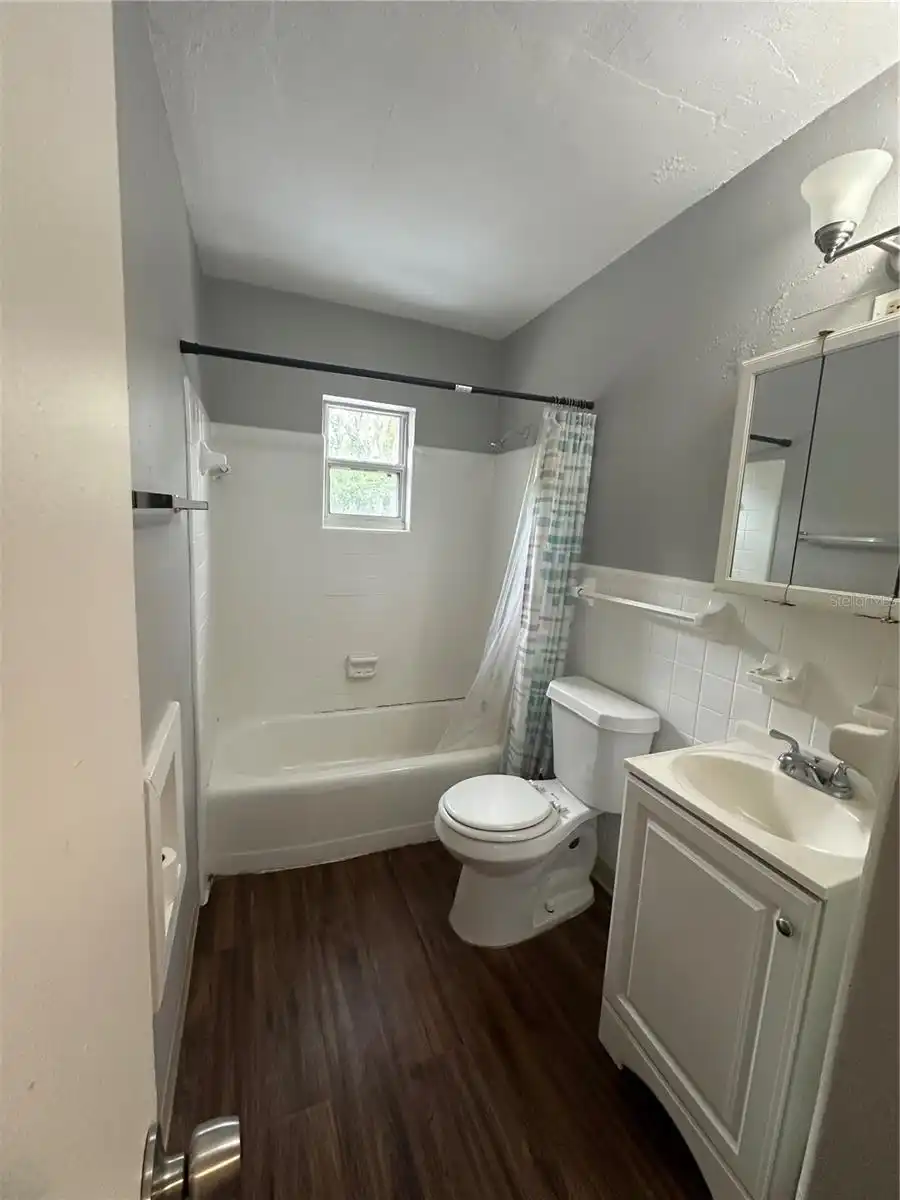 Listing Photo 14