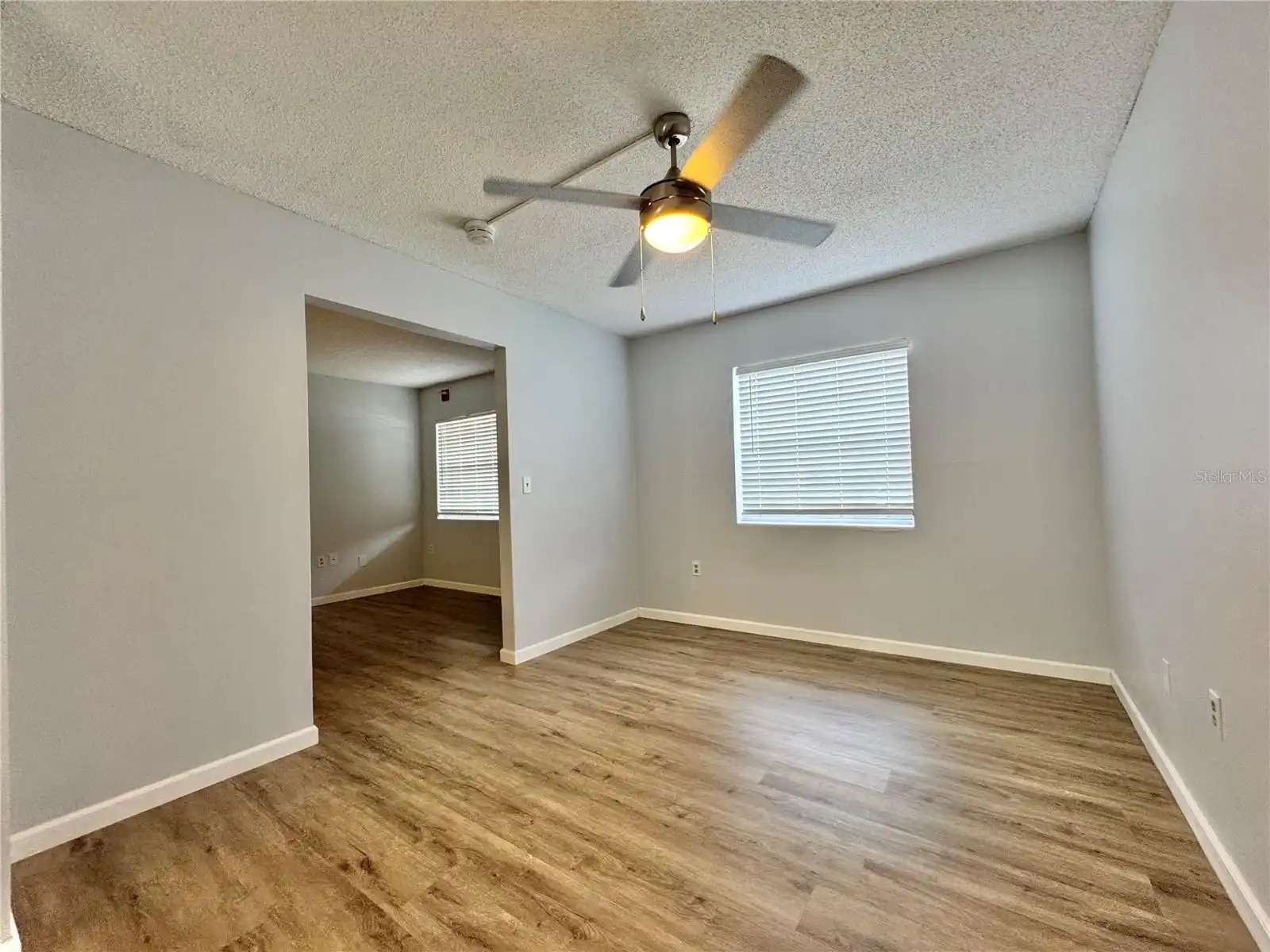 Listing Photo 12