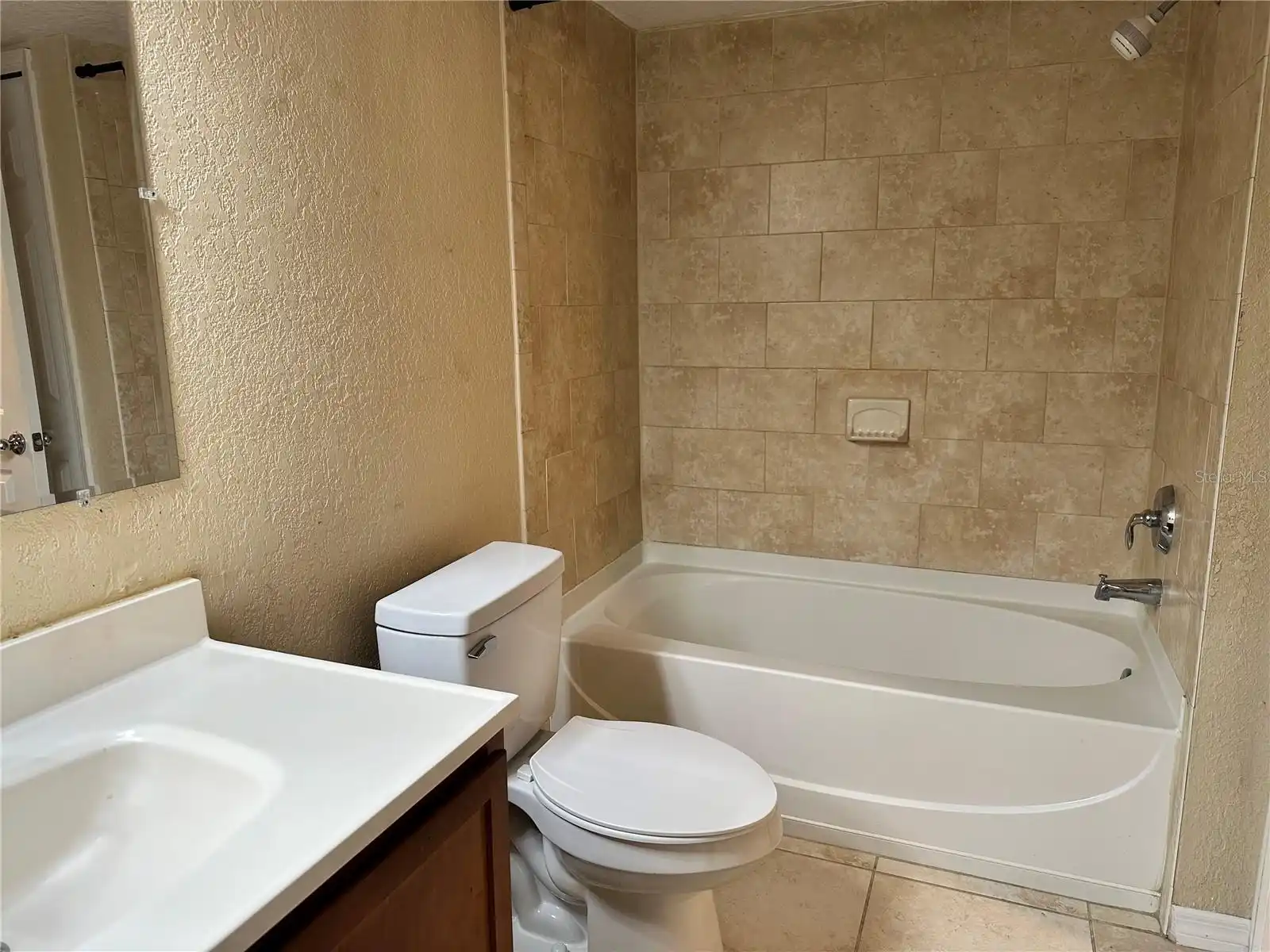 Listing Photo 8