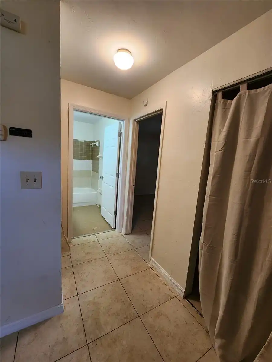 Listing Photo 9