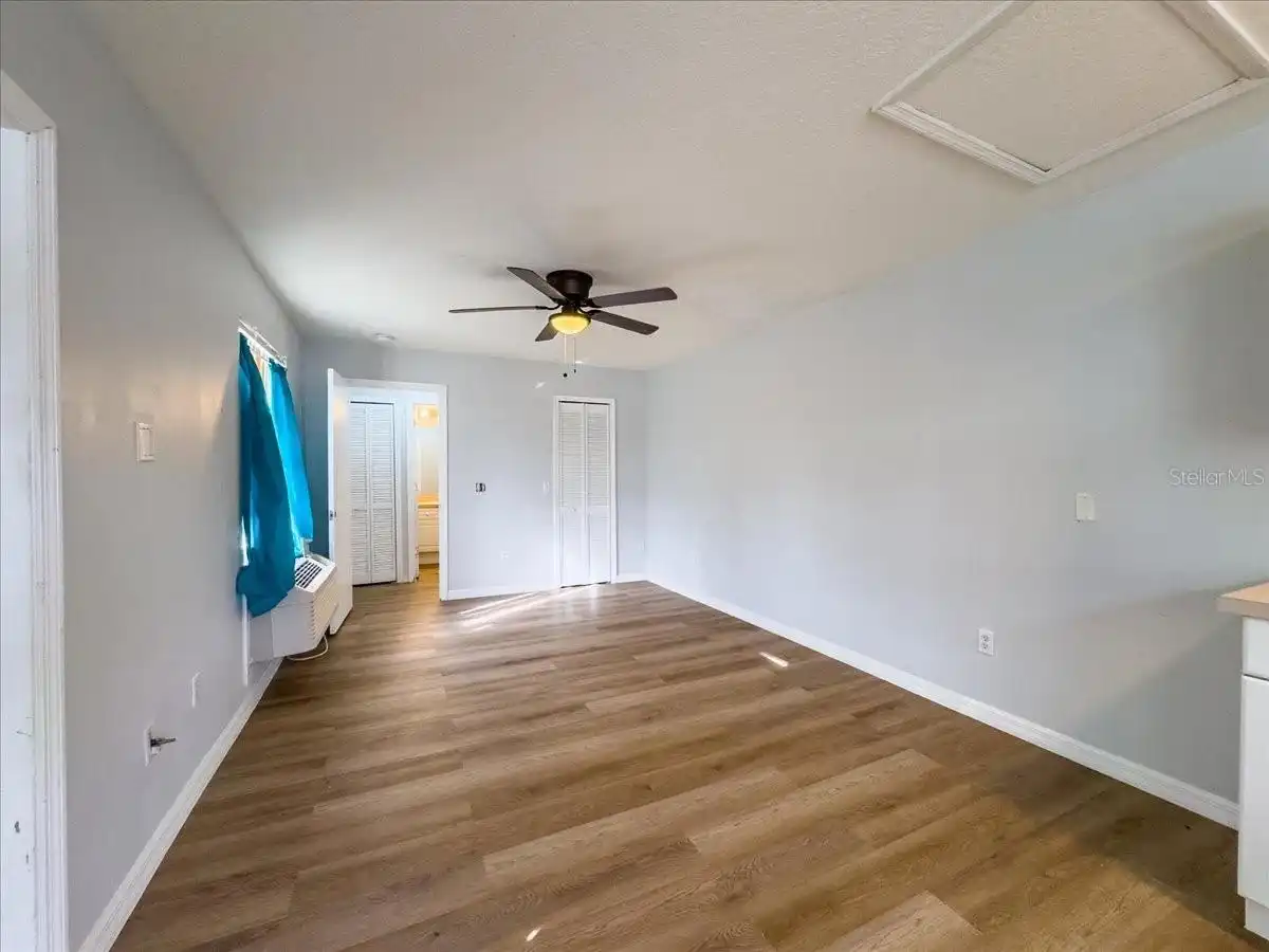 Listing Photo 7