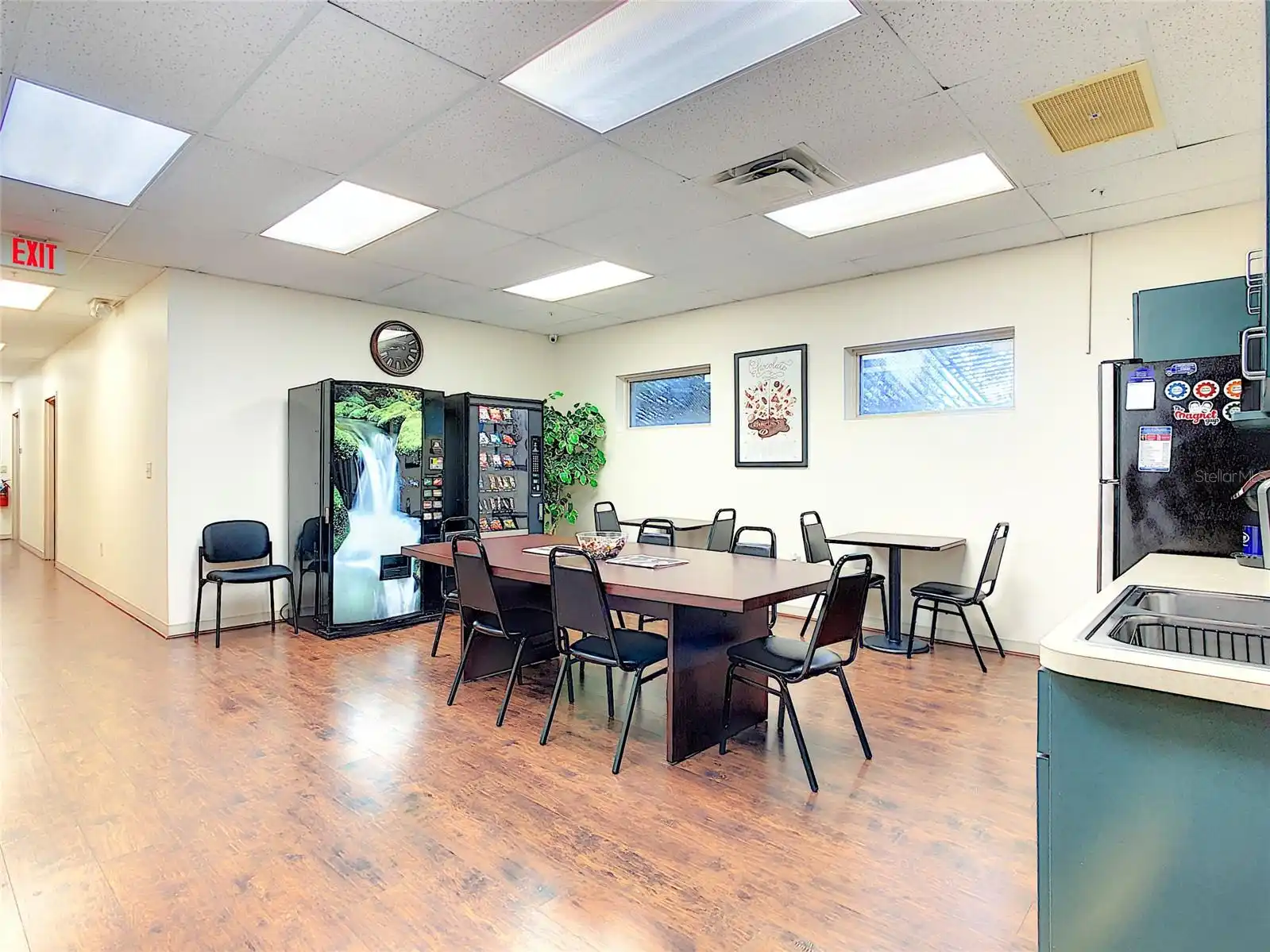 Listing Photo 10