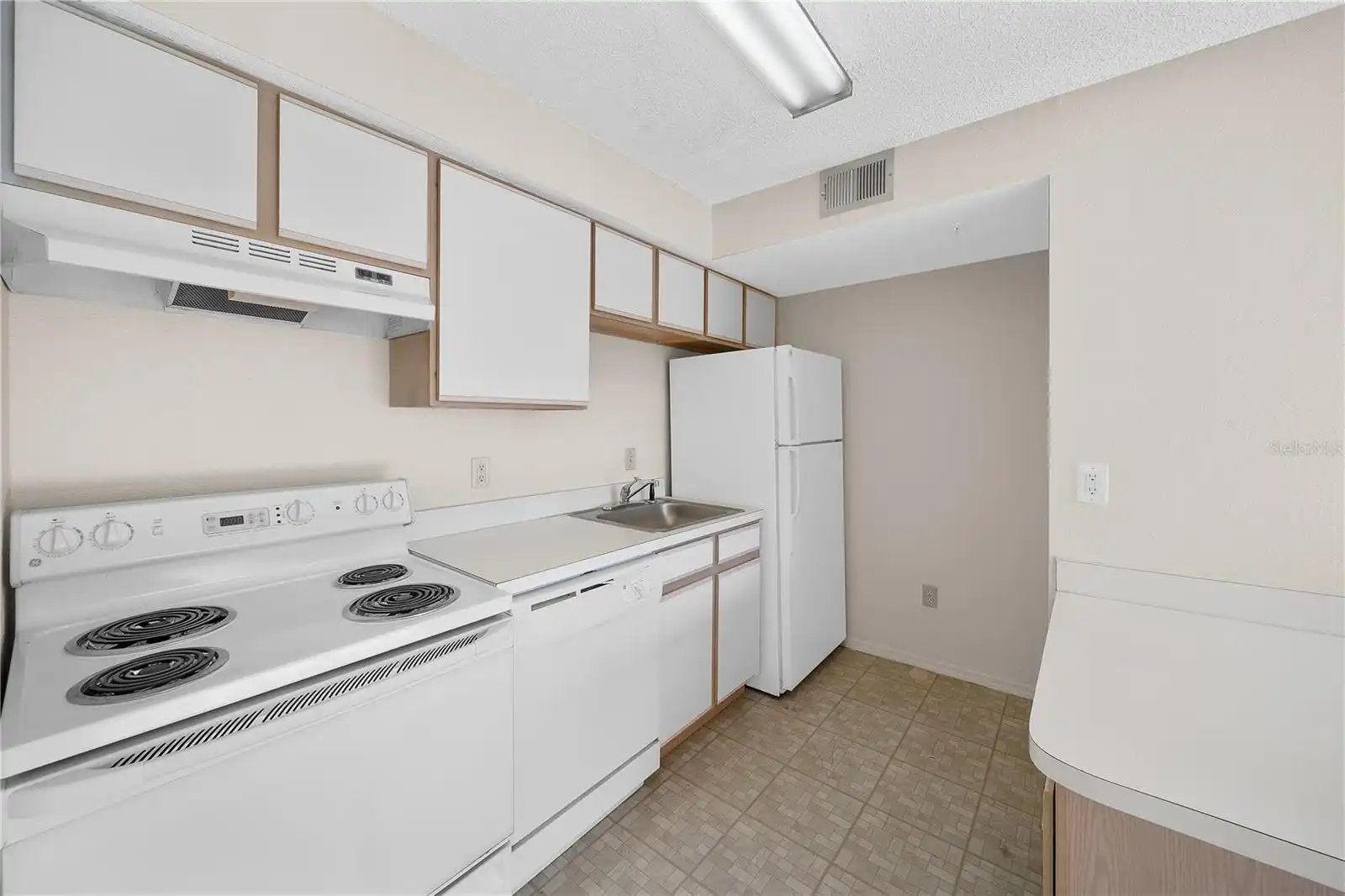 Listing Photo 16