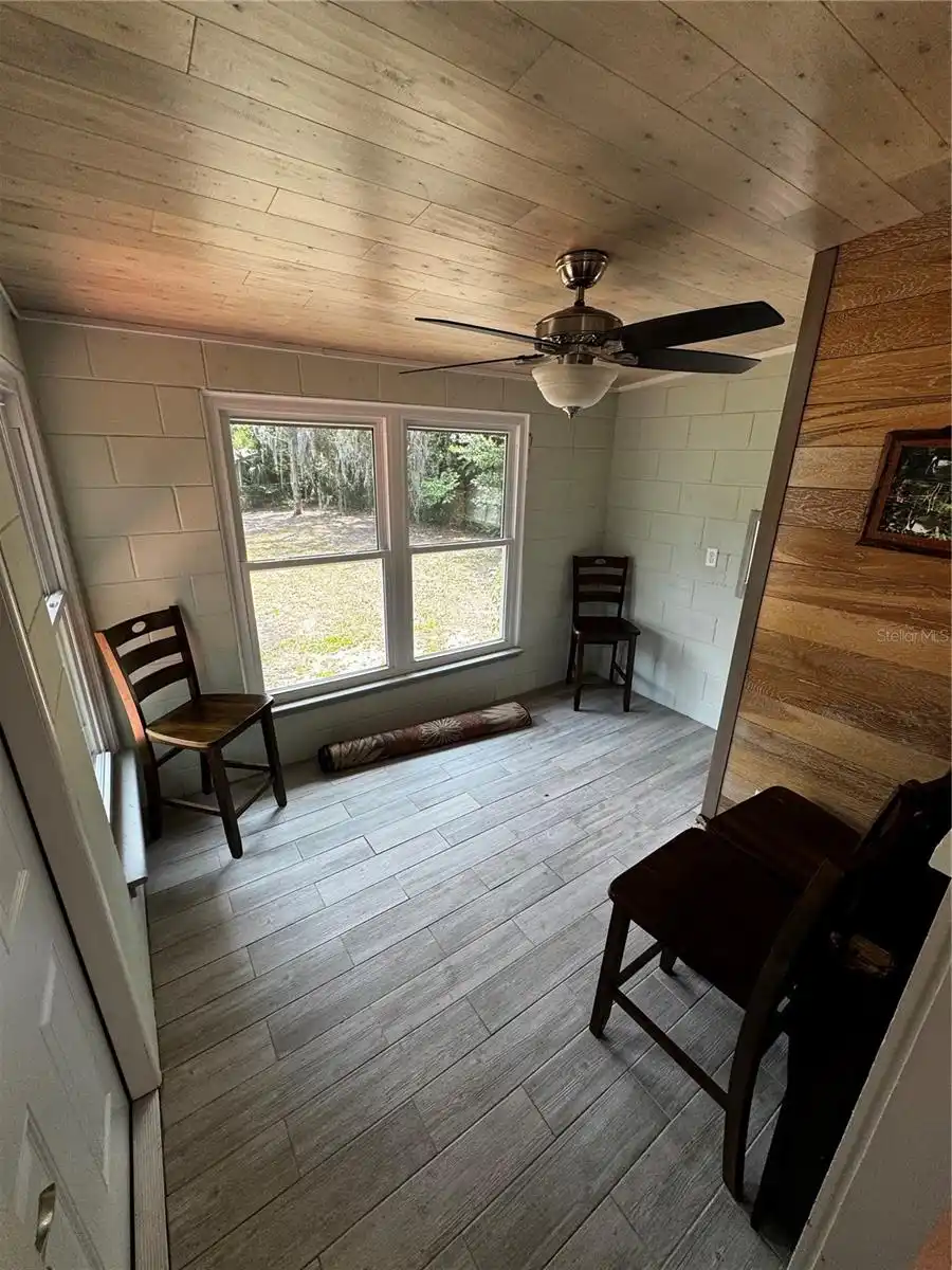 Listing Photo 15