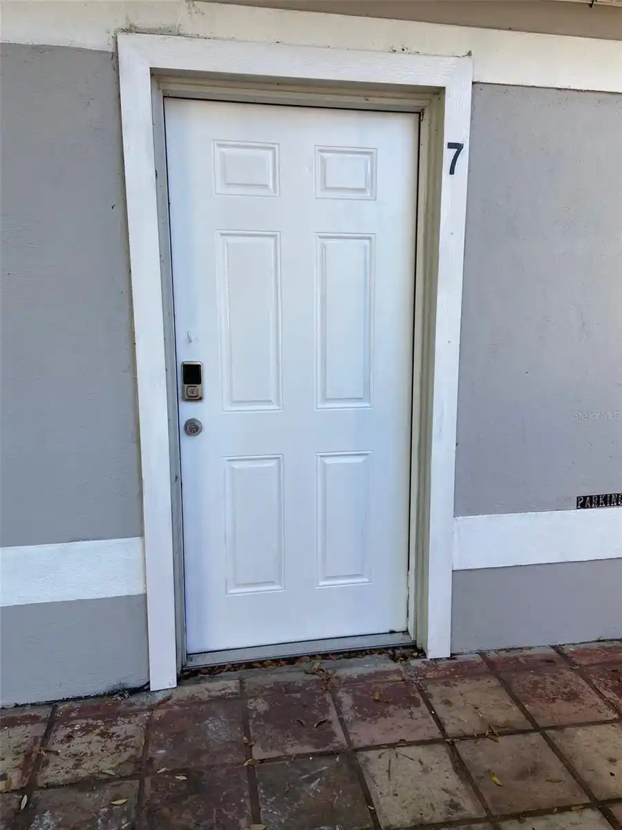 Listing Photo 14