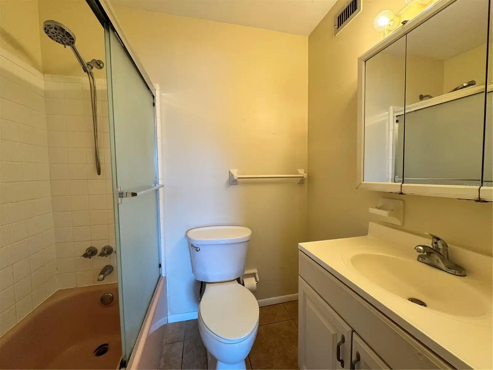 Listing Photo 8