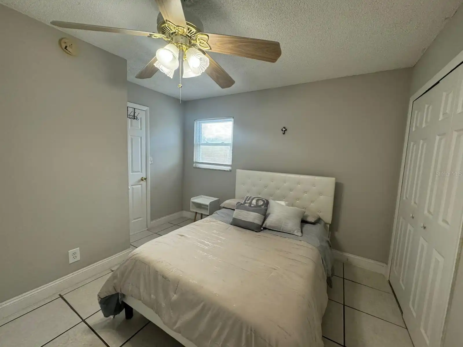 Listing Photo 12