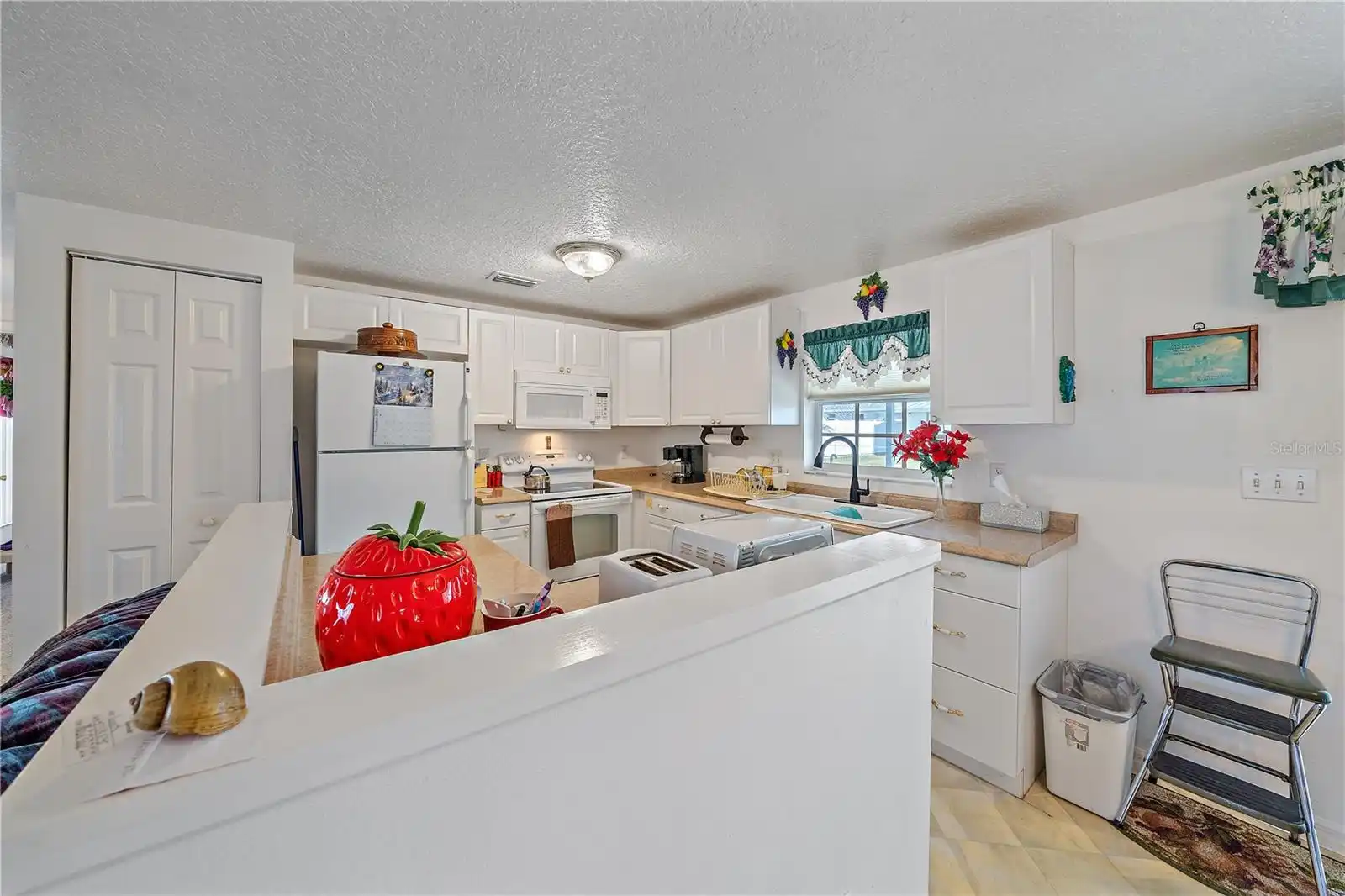 Listing Photo 11