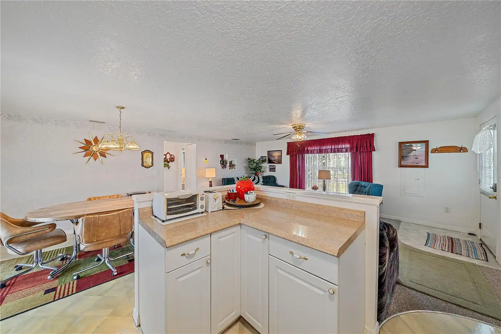 Listing Photo 7